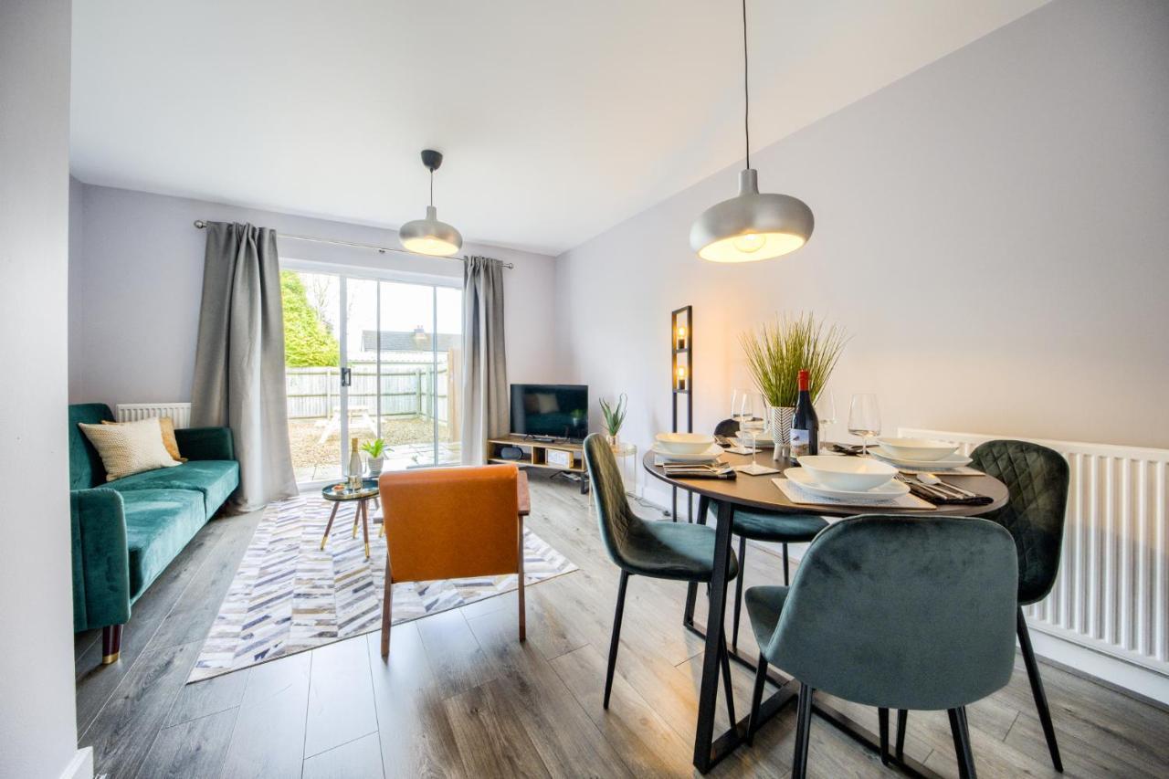 Contemporary House, M6, Cbs Arena - Ricoh, Private Parking, Sleeps 5, By Empower Homes Сasa de vacaciones