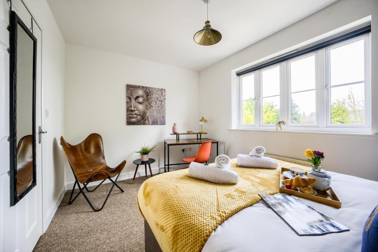 Contemporary House, M6, Cbs Arena - Ricoh, Private Parking, Sleeps 5, By Empower Homes Сasa de vacaciones *